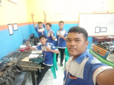 BENGKEL TEKNIK KENDARAAN RINGAN OTOMOTIF